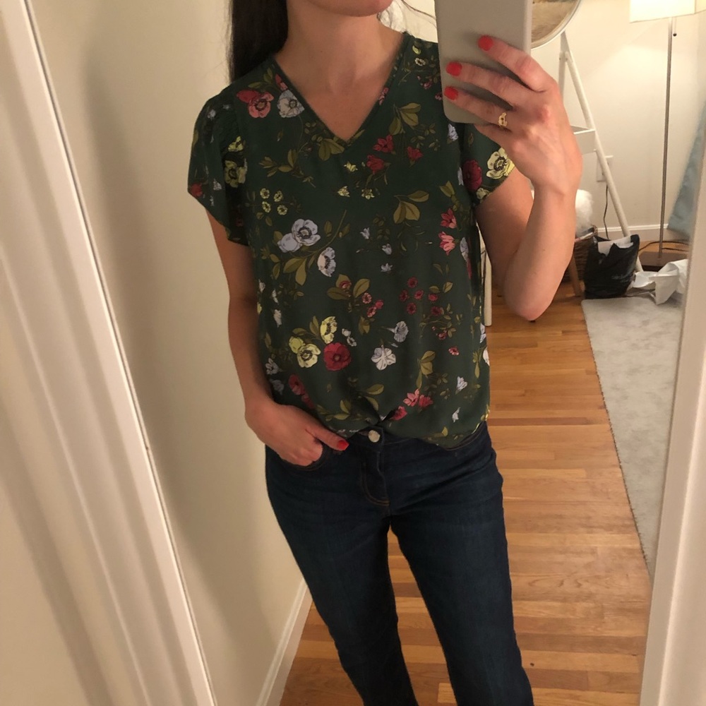 NWT Ann Taylor Floral Top